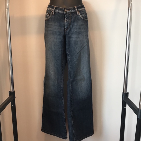 Parasuco Italian denim.blue wash with frosted fades. Beautiful fit and wash. - Picture 4 of 15